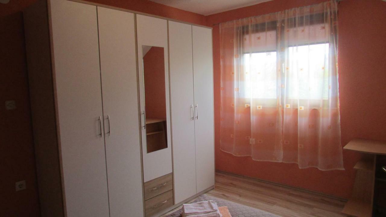 Apartman Franjicic Korenica Exterior photo